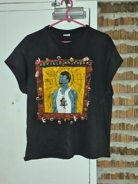 Neville Brothers Keeper T-shirt Size Large?